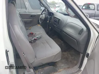 2000 Ford F-150 с VIN 2FTPX17Z9YCA99510, выставлен на аукционе IAAI как лот 42039891 с пробегом 182 615 миль миль и . История ставок и продаж доступна на DreamBid. Изображение 5.