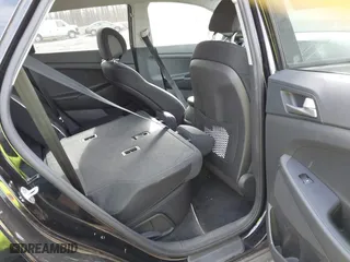 2016 Hyundai Tucson SE with VIN KM8J3CA42GU168610, listed as a IAAI auction lot 41639335 with 86,920 mi miles. Bid and sale history available at carsss.com. Image 8.