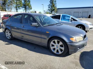 2003 BMW 3 Series 325i with VIN WBAAZ33443PH35523, listed as a Copart auction lot 42237685 with 168,976 mi miles and Salvage Title. Bid and sale history available at carsss.com. Image 4.