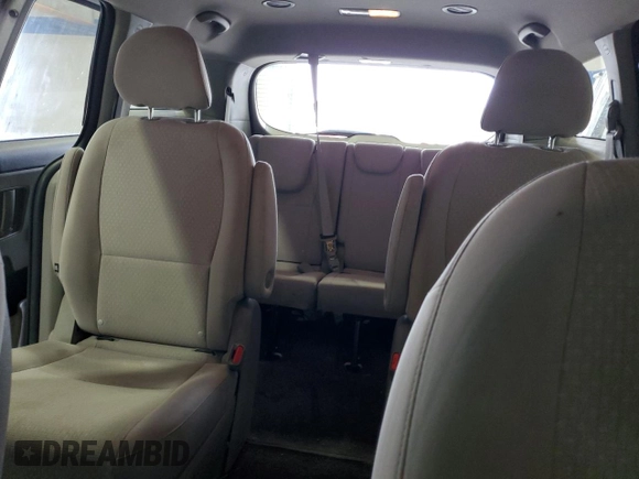 2016 Kia Sedona L with VIN KNDMA5C13G6111567, listed as a Copart auction lot 71928944 with 152,619 mi miles and Clean Title. Bid and sale history available at carsss.com. Image 10.