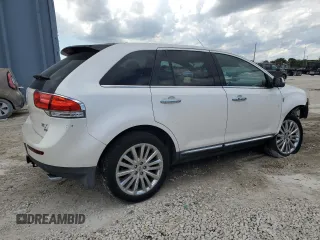 2011 Lincoln MKX z VIN 2LMDJ8JK3BBJ27582, wystawiony jako Copart lot #56555245 z przebiegiem 171 872 mil mil oraz Szkoda całkowita • Salvage title. Historia ofert i sprzedaży dostępna na DreamBid. Obrazek 3.