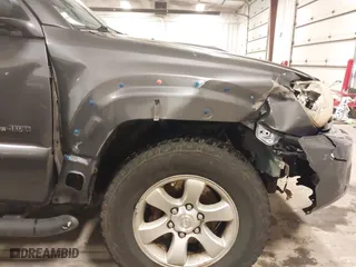 2006 Toyota 4Runner SR5 with VIN JTEBU14RX68061714, listed as a IAAI auction lot 41430786 with 206,629 mi miles. Bid and sale history available at carsss.com. Image 6.