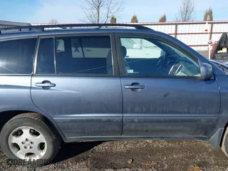 2004 Toyota Highlander with VIN JTEEP21A740062131, listed as a IAAI auction lot 41690692 with 224,877 mi miles. Bid and sale history available at carsss.com. Image 14.