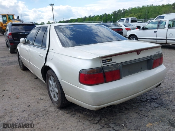 2001 Cadillac Seville Luxury SLS w/Monochrome Pkg with VIN 1G6KS54Y71U223875, listed as a IAAI auction lot 41970460 with 119,982 mi miles. Bid and sale history available at carsss.com. Image 3.