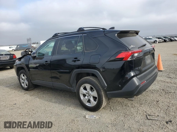 2019 Toyota RAV4 XLE with VIN 2T3P1RFV0KC054000, listed as a Copart auction lot 55255165 with 72,526 mi miles and Salvage title. Bid and sale history available at DreamBid. Image 2.
