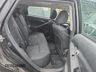 2009 Toyota Matrix S z VIN 2T1KE40EX9C021017, wystawiony jako Copart lot #57352005 z przebiegiem 120 332 mil mil oraz Czysty tytuł • Clean title. Historia ofert i sprzedaży dostępna na DreamBid. Obrazek 6.
