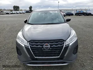 2022 Nissan Kicks S with VIN 3N1CP5BVXNL513591, listed as a Copart auction lot 81993284 with 33,625 mi miles and Salvage Title. Bid and sale history available at carsss.com. Image 5.