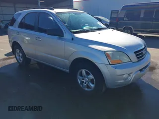 2008 Kia Sorento LX with VIN KNDJD735685824804, listed as a IAAI auction lot 41437895 with 245,411 mi miles and . Bid and sale history available at DreamBid. Image 1.