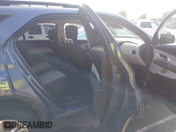 2011 Chevrolet Equinox LT w/1LT with VIN 2CNALDEC1B6205015, listed as a IAAI auction lot 42172654 with 173,440 mi miles. Bid and sale history available at carsss.com. Image 8.