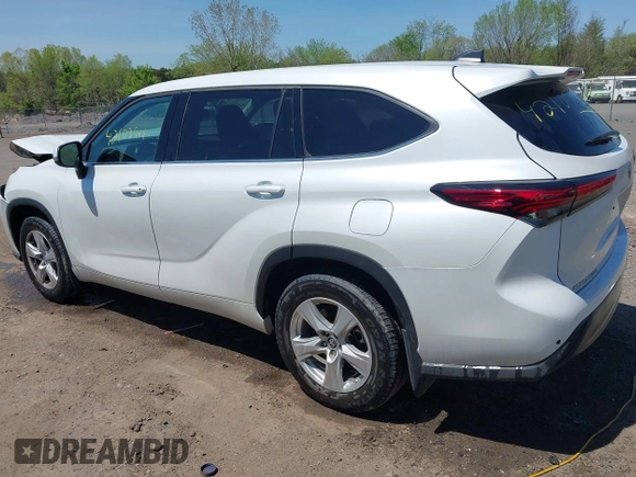 2022 Toyota Highlander LE with VIN 5TDBZRBH5NS580954, listed as a IAAI auction lot 42103401 with 40,391 mi miles and . Bid and sale history available at DreamBid. Image 14.