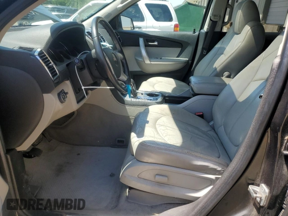 2010 GMC Acadia SLT1 with VIN 1GKLRMED9AJ107599, listed as a Copart auction lot 56105825 with 201,113 mi miles and Salvage title. Bid and sale history available at DreamBid. Image 7.