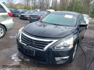 2013 Nissan Altima 2.5 SL with VIN 1N4AL3AP6DC120548, listed as a IAAI auction lot 41948141 with 257,801 mi miles. Bid and sale history available at carsss.com. Image 6.