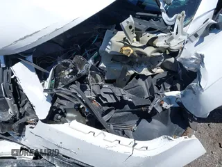 2016 GMC Acadia SLE z VIN 1GKKVPKD8GJ197527, wystawiony jako IAAI lot #42292279 z przebiegiem 84 131 mil mil oraz . Historia ofert i sprzedaży dostępna na DreamBid. Obrazek 6.