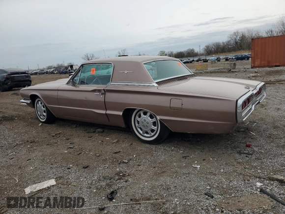 1966 Ford Thunderbird z VIN 6Y81Z127258, wystawiony jako Copart lot #52935585 z przebiegiem 59 083 mil mil oraz Czysty tytuł • Clean title. Historia ofert i sprzedaży dostępna na DreamBid. Obrazek 2.