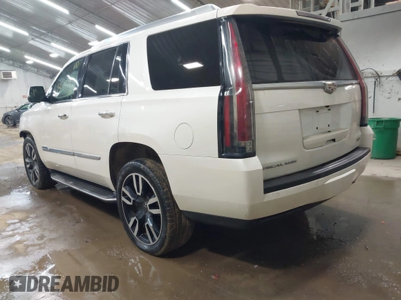 2015 Cadillac Escalade Luxury z VIN 1GYS4MKJ0FR566796, wystawiony jako IAAI lot #42044792 z przebiegiem 176 162 mil mil oraz . Historia ofert i sprzedaży dostępna na DreamBid. Obrazek 3.