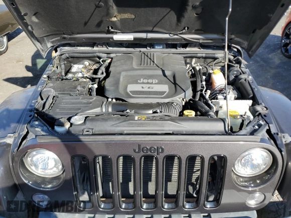 2017 Jeep Wrangler Unlimited Sahara z VIN 1C4BJWEG3HL674913, wystawiony jako Copart lot #48912225 z przebiegiem 46 793 mil mil oraz Szkoda całkowita • Salvage title. Historia ofert i sprzedaży dostępna na DreamBid. Obrazek 12.