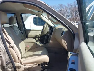 2007 Mercury Mountaineer with VIN 4M2EU47E87UJ16594, listed as a IAAI auction lot 41810496 with 205,391 mi miles. Bid and sale history available at carsss.com. Image 5.