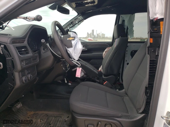 2024 Chevrolet Tahoe Commercial with VIN 1GNSCLED0RR170548, listed as a Copart auction lot 45052975 with 5,876 mi miles and Salvage Title. Bid and sale history available at carsss.com. Image 7.