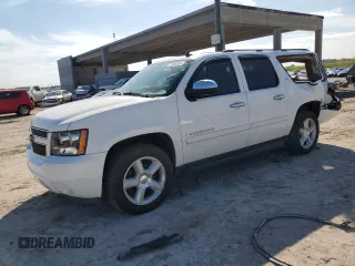 2008 Chevrolet Suburban LT with VIN 1GNFC16058J218236, listed as a Copart auction lot 75555554 with 103,718 mi miles and Salvage Title. Bid and sale history available at carsss.com. Image 1.