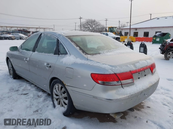 2006 Hyundai Azera SE with VIN KMHFC46F46A093575, listed as a IAAI auction lot 41259753 with 164,453 mi miles and . Bid and sale history available at DreamBid. Image 3.