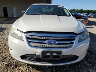 2011 Ford Taurus SEL z VIN 1FAHP2EW2BG188513, wystawiony jako Copart lot #58017755 z przebiegiem 211 530 mil mil oraz Szkoda całkowita • Salvage title. Historia ofert i sprzedaży dostępna na DreamBid. Obrazek 5.