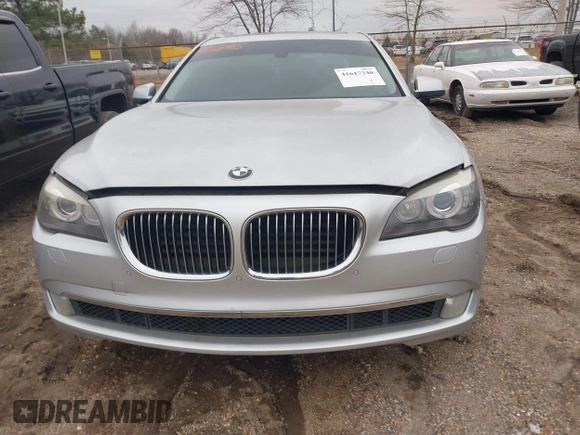 2011 BMW 7 Series 740Li with VIN WBAKB4C5XBC575254, listed as a IAAI auction lot 41617340 with 105,307 mi miles. Bid and sale history available at carsss.com. Image 6.