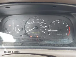 2000 Toyota Camry CE z VIN 4T1BG22K1YU663544, wystawiony jako IAAI lot #42252413 z przebiegiem 338 875 mil mil oraz . Historia ofert i sprzedaży dostępna na DreamBid. Obrazek 7.