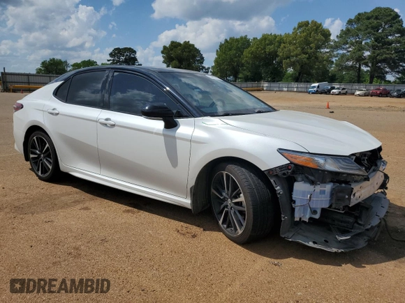 2019 Toyota Camry XSE with VIN 4T1B61HK4KU266535, listed as a Copart auction lot 54167505 with 96,711 mi miles and Clean Title. Bid and sale history available at carsss.com. Image 4.
