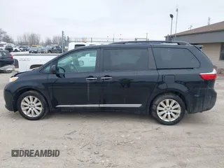 2015 Toyota Sienna Ltd with VIN 5TDDK3DCXFS122419, listed as a IAAI auction lot 41336752 with 243,567 mi miles. Bid and sale history available at carsss.com. Image 14.
