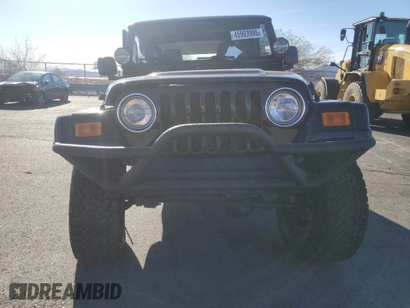 2005 Jeep Wrangler Unlimited with VIN 1J4FA44S75P305935, listed as a Copart auction lot 45993995 with 116,569 mi miles and Salvage Title. Bid and sale history available at carsss.com. Image 5.