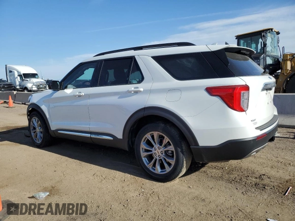 2022 Ford Explorer XLT with VIN 1FMSK8DH0NGB64957, listed as a Copart auction lot 54223705 with 18,467 mi miles and Salvage Title. Bid and sale history available at DreamBid. Image 2.
