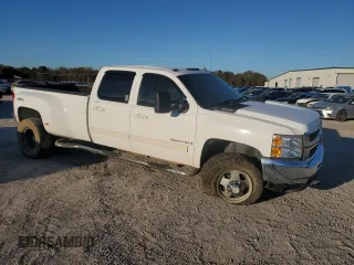 2009 Chevrolet Silverado 3500HD DRW LTZ with VIN 1GCJK936X9F180407, listed as a Copart auction lot 82584064 with 231,445 mi miles and Salvage Title. Bid and sale history available at carsss.com. Image 4.