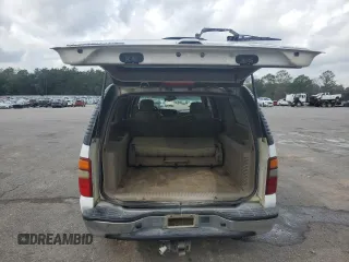 2003 GMC Yukon XL SLT with VIN 1GKEC16Z03J343256, listed as a Copart auction lot 44971475 with 221,188 mi miles and Salvage Title. Bid and sale history available at carsss.com. Image 6.