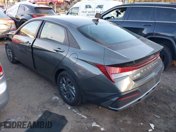 2024 Hyundai Elantra SEL with VIN KMHLM4DG3RU762482, listed as a IAAI auction lot 41289324 with 6,514 mi miles and . Bid and sale history available at DreamBid. Image 3.