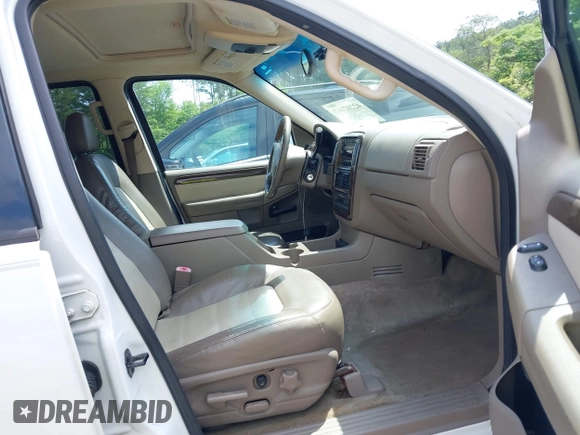 2004 Ford Explorer Eddie Bauer z VIN 1FMZU64K44UA02306, wystawiony jako IAAI lot #42202603 z przebiegiem 268 603 mil mil oraz . Historia ofert i sprzedaży dostępna na DreamBid. Obrazek 5.