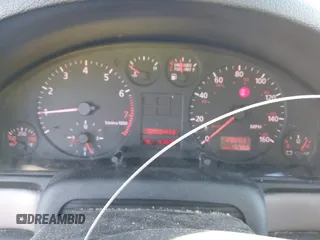 1998 Audi A4 с VIN WAUCB28D4WA204939, выставлен на аукционе IAAI как лот 41409756 с пробегом 202 037 миль миль и . История ставок и продаж доступна на DreamBid. Изображение 7.