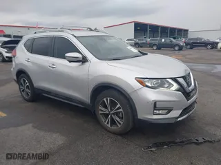 2019 Nissan Rogue SL with VIN 5N1AT2MT5KC844396, listed as a IAAI auction lot 40858867 with 28,469 mi miles. Bid and sale history available at carsss.com. Image 1.