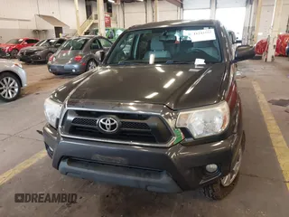 2013 Toyota Tacoma with VIN 3TMMU4FN0DM049900, listed as a IAAI auction lot 41242552 with 1 mi miles. Bid and sale history available at carsss.com. Image 11.