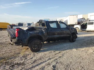 2024 Chevrolet Silverado 1500 Custom Trail Boss with VIN 3GCPDCEK9RG304743, listed as a Copart auction lot 77713204 with 0 mi miles and Non Repairable. Bid and sale history available at carsss.com. Image 3.
