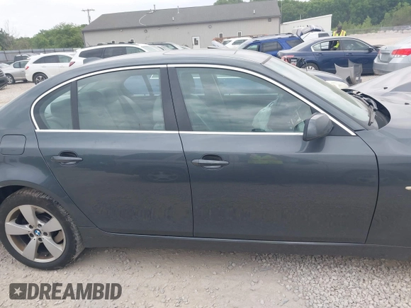 2008 BMW 5 Series 528xi with VIN WBANV13528CZ56480, listed as a IAAI auction lot 42311034 with 302,875 mi miles and . Bid and sale history available at DreamBid. Image 13.