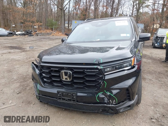 2025 Honda Pilot Black Edition with VIN 5FNYG1H92SB023629, listed as a IAAI auction lot 40957146 with 2,992 mi miles. Bid and sale history available at carsss.com. Image 12.