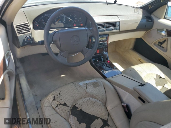 1997 Mercedes-Benz SL 500 z VIN WDBFA63F4VF151890, wystawiony jako Copart lot #53715385 z przebiegiem 165 459 mil mil oraz Czysty tytuł • Clean title. Historia ofert i sprzedaży dostępna na DreamBid. Obrazek 8.