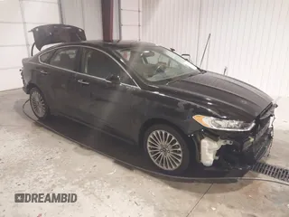 2016 Ford Fusion Titanium with VIN 3FA6P0K96GR197709, listed as a IAAI auction lot 40977902 with 135,259 mi miles. Bid and sale history available at carsss.com. Image 1.