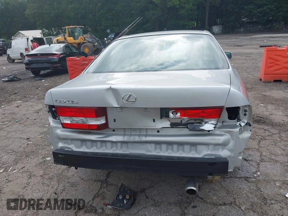 2001 Lexus ES 300 z VIN JT8BF28G910291019, wystawiony jako IAAI lot #42488530 z przebiegiem 170 168 mil mil oraz . Historia ofert i sprzedaży dostępna na DreamBid. Obrazek 16.