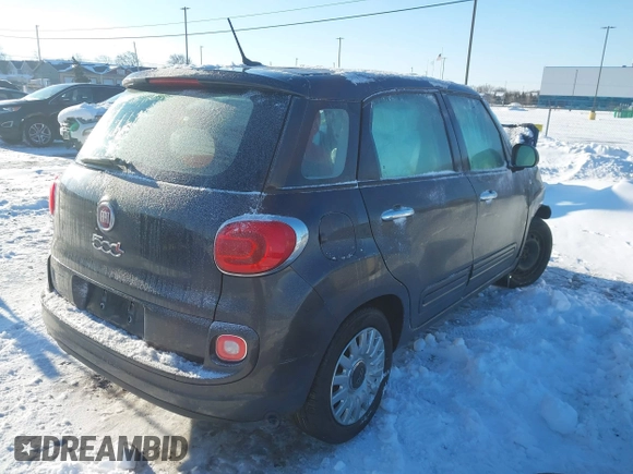 2015 FIAT 500L Pop with VIN ZFBCFAAH5FZ035811, listed as a IAAI auction lot 41396187 with 42,386 mi miles. Bid and sale history available at carsss.com. Image 4.