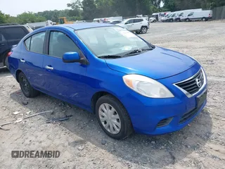 2013 Nissan Versa SV with VIN 3N1CN7AP0DL846613, listed as a IAAI auction lot 42461000 with 179,909 mi miles and . Bid and sale history available at DreamBid. Image 1.