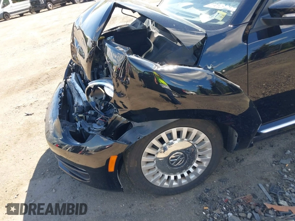 2016 Volkswagen Beetle SE с VIN 3VWJ17AT9GM620367, выставлен на аукционе IAAI как лот 42198976 с пробегом 94 048 миль миль и . История ставок и продаж доступна на DreamBid. Изображение 6.
