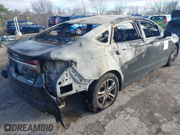 2018 Ford Fusion SE with VIN 3FA6P0HD3JR171412, listed as a IAAI auction lot 40834405 with Not Provided miles. Bid and sale history available at carsss.com. Image 4.