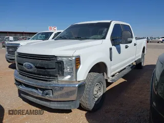 2019 Ford F-250 XL с VIN 1FT7W2B63KEG78824, выставлен на аукционе IAAI как лот 42119771 с пробегом 210 838 миль миль и . История ставок и продаж доступна на DreamBid. Изображение 17.