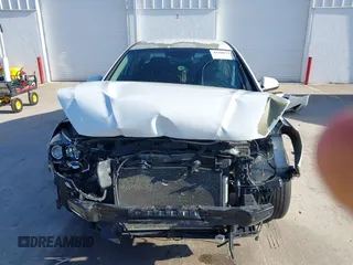 2018 Hyundai Sonata SEL with VIN 5NPE34AF1JH598725, listed as a IAAI auction lot 41988797 with 133,927 mi miles and . Bid and sale history available at carsss.com. Image 13.